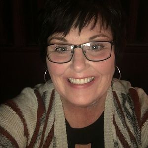 Meet your Posher, Michele